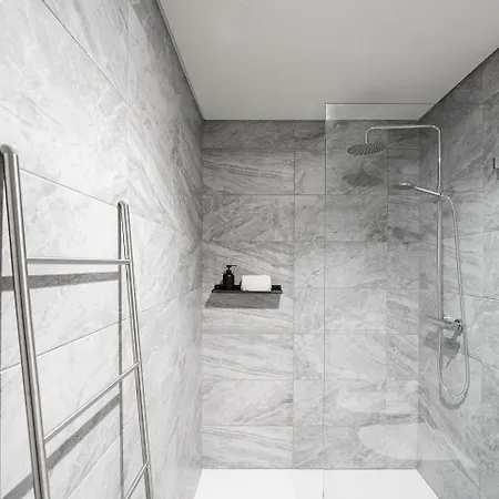 Guestready - A Sophisticated Urban Retreat *
